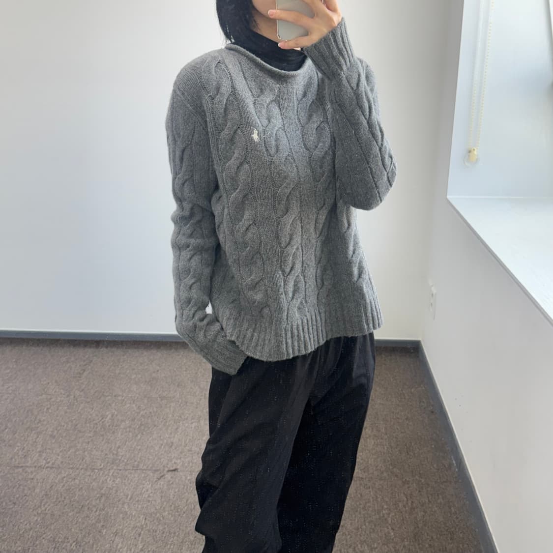 Polo 폴로 화이트 포니 그레이 케이블 니트 상품이미지2