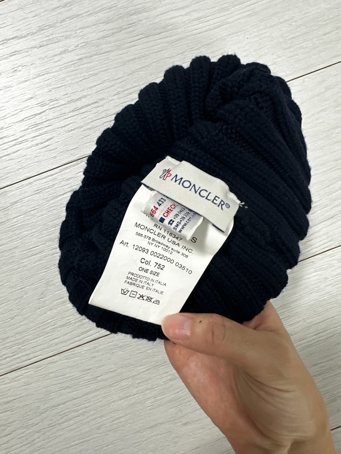 몽클레어 여성 비니 판매합니다 상품이미지4