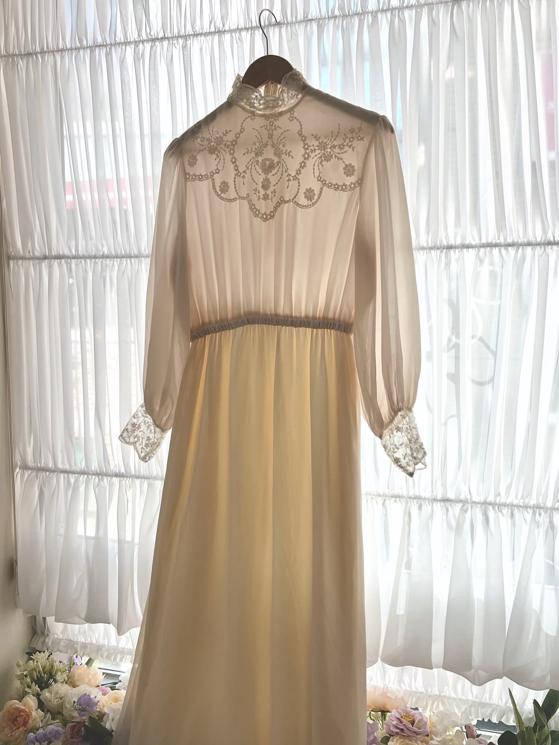 엔틱 레이스 하이넥 벌룬 맥시 드레스 상품이미지1