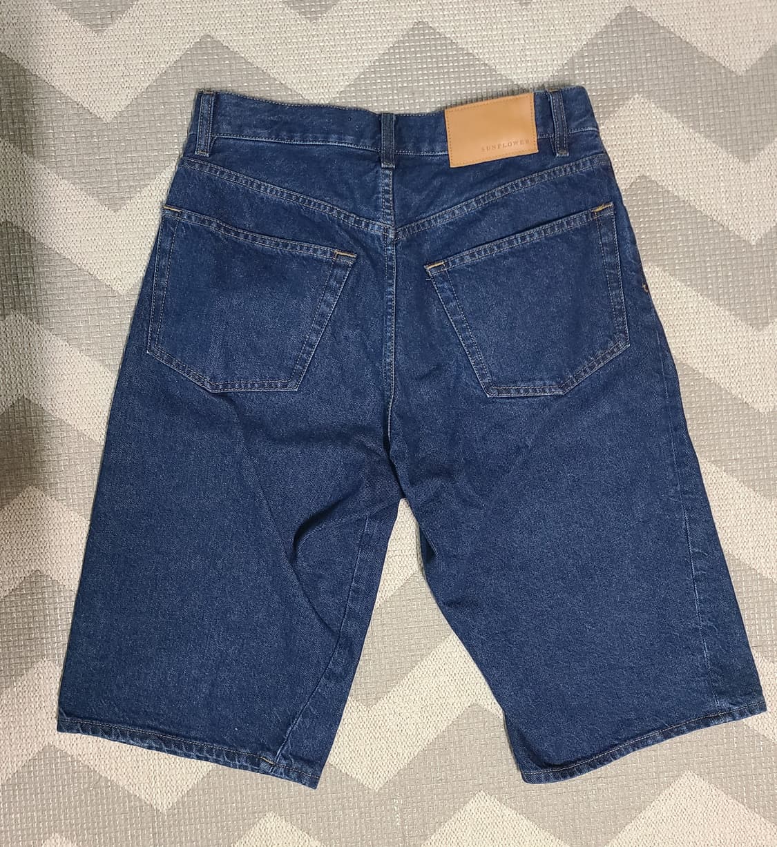 [ 29 ] 선플라워 와이드 트위스트 데님 쇼츠 상품이미지1