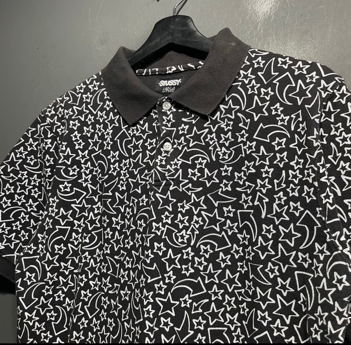 스투시 올드스쿨 패턴 카라티 상품이미지3