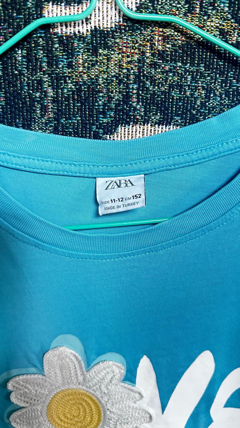 ZARA 플라워 아플리케 반팔티  상품이미지2