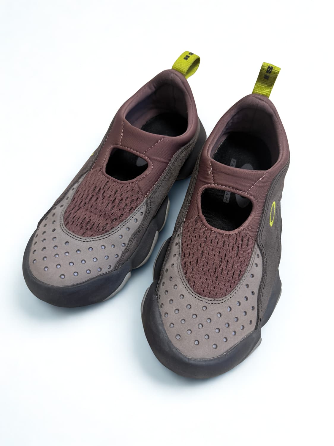 오클리 스니커즈 버건디 240 상품이미지3