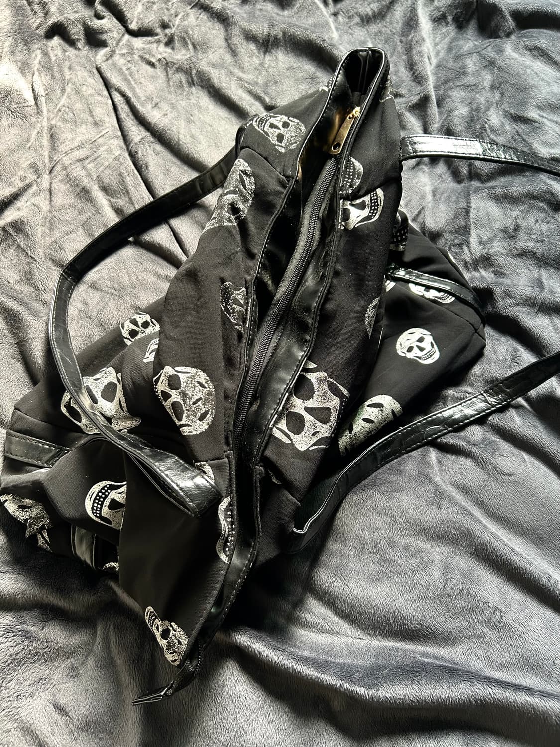 Skull Pattern Leather Bag 상품이미지3