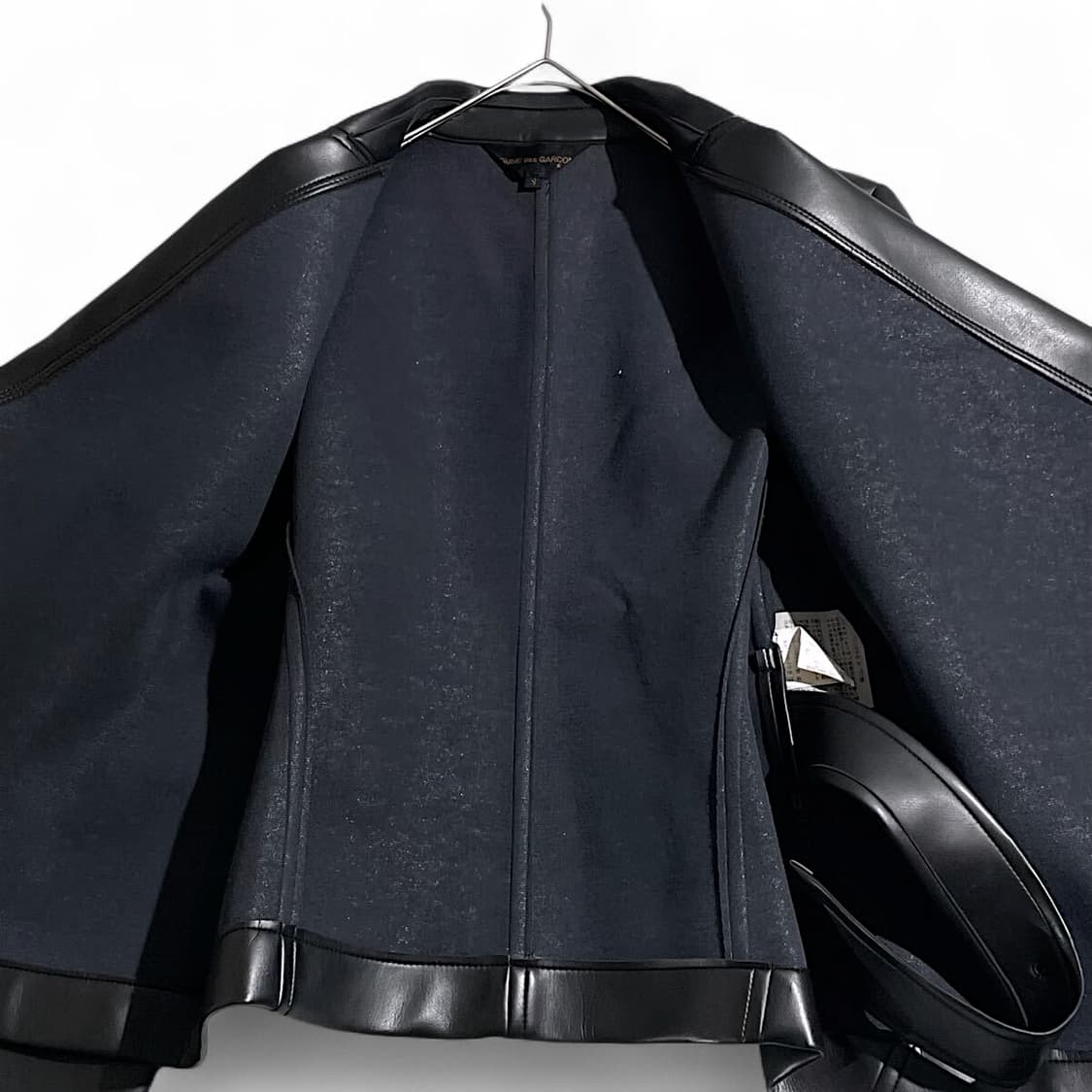 꼼데가르송 레이디스 가죽 벨티드 라이더 자켓 상품이미지3