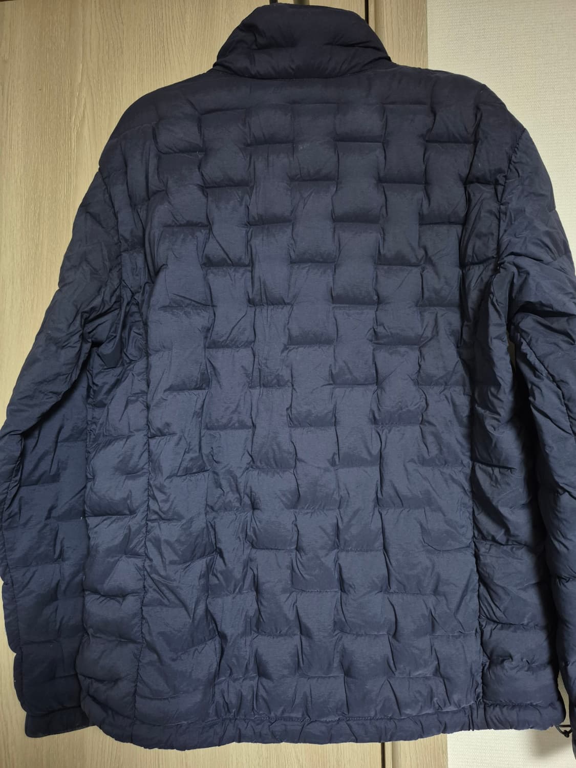 블랙야크 정품 구스경량패딩 100사이즈 팝니다  상품이미지3