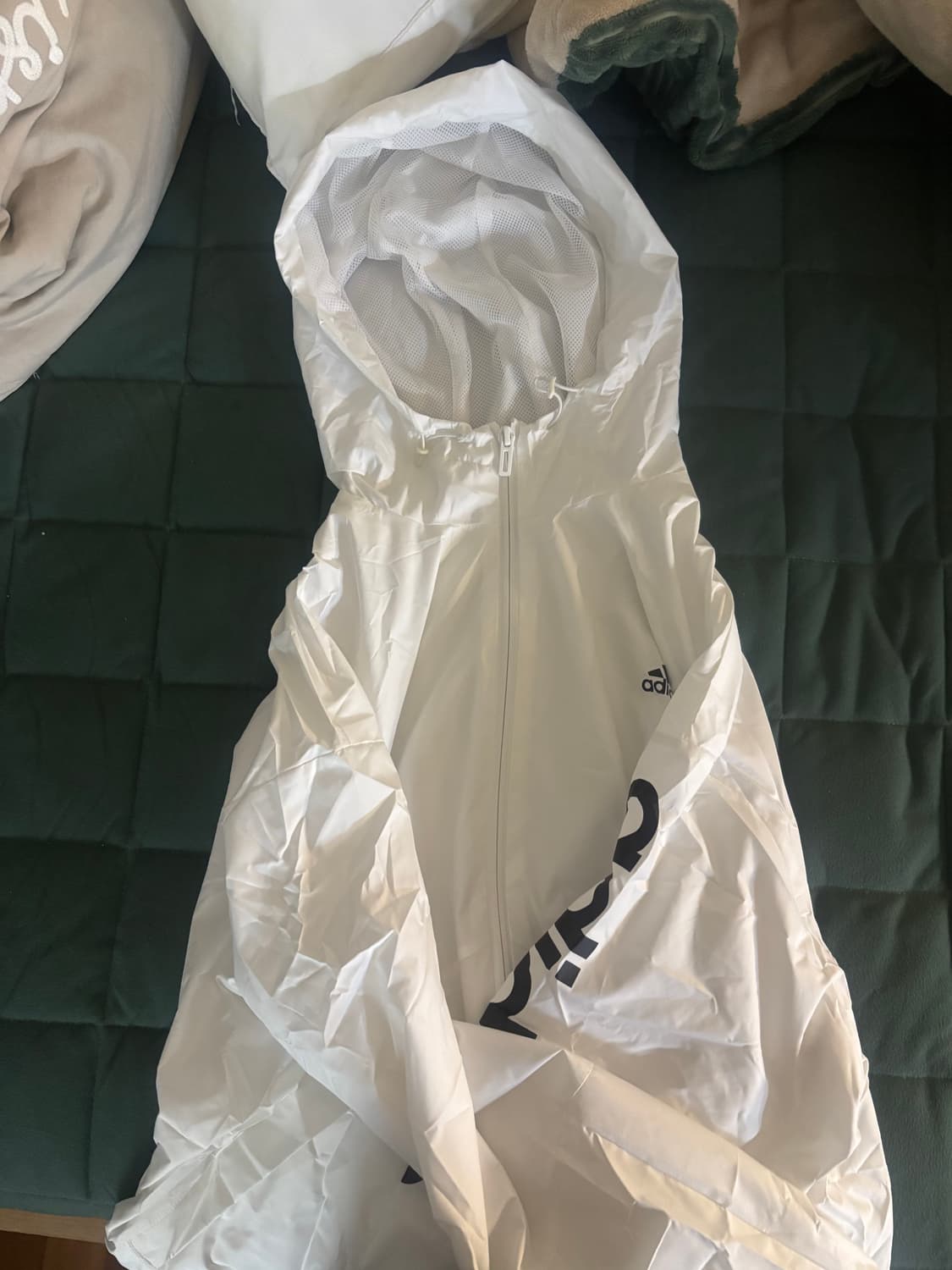 아디다스 흰색 바람막이 L사이즈 상품이미지2