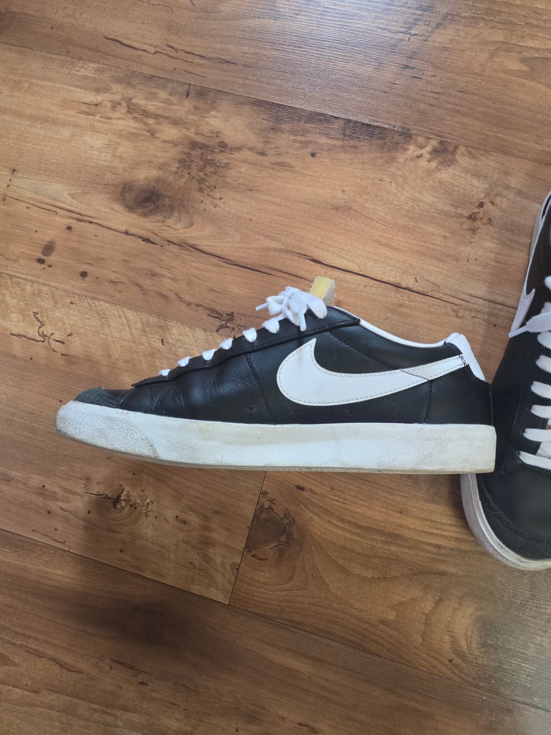 나이키 운동화 판매합니다  상품이미지2