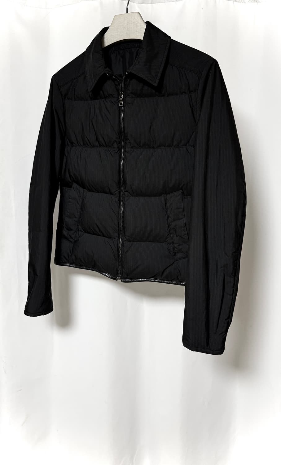 프라다 10Fw 밀리터리 핀스트라잎 레더 다운 패딩 상품이미지1