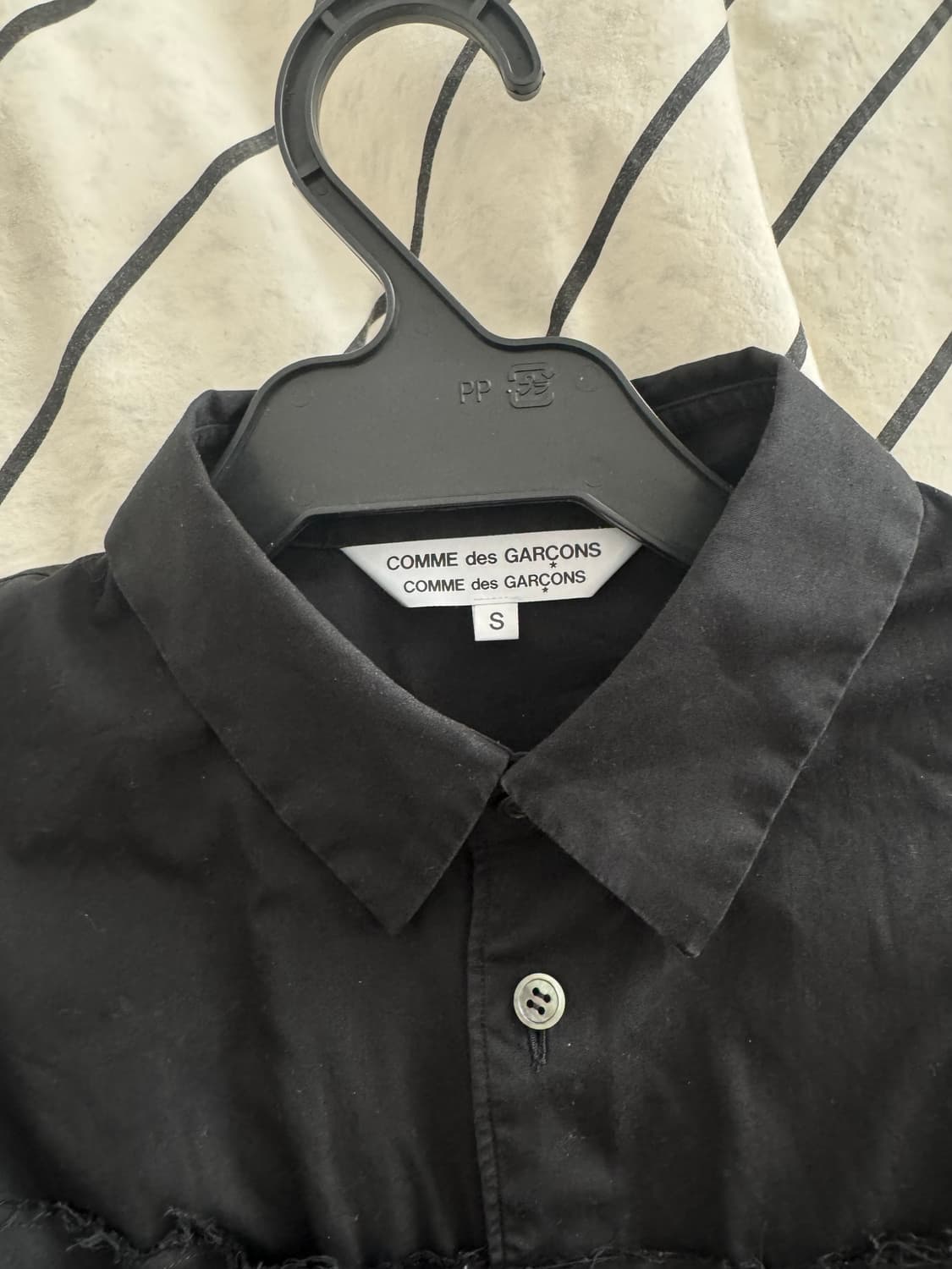 꼼데가르송 꼼데가르송 퍼프 소매 코튼 셔츠 (블랙 S) 상품이미지3