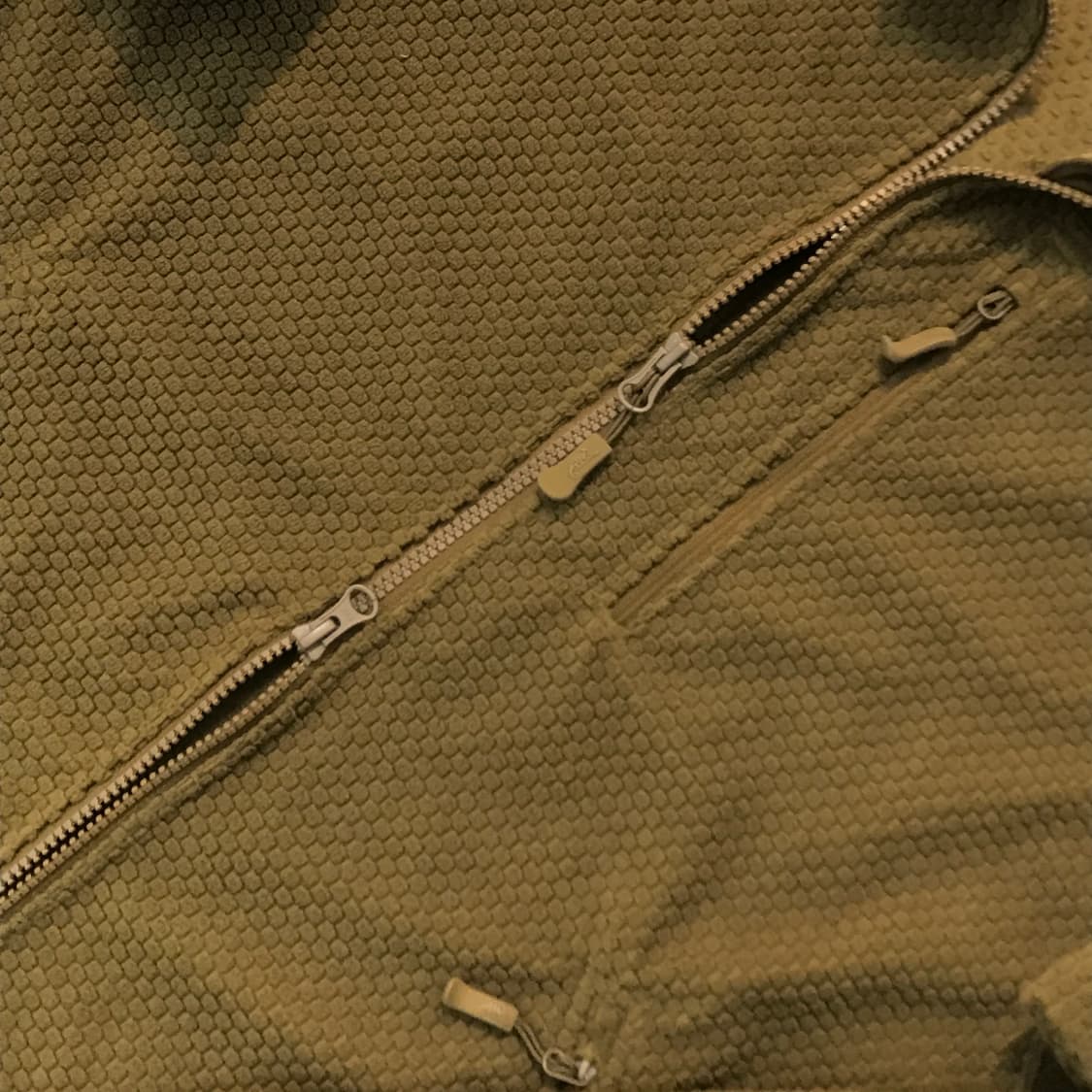 헬리 콘텍스 카키색 택티 투웨이 집업 플리스 자켓 남성 110 115 상품이미지4