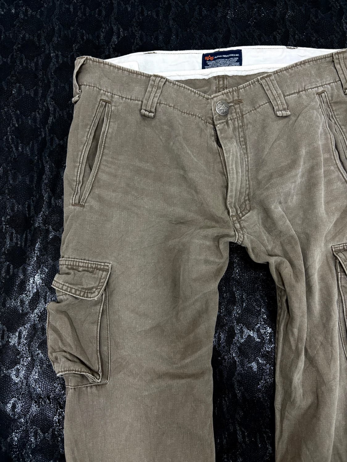 “Alpha industries” Y2K Mood Beige Cargo  상품이미지2