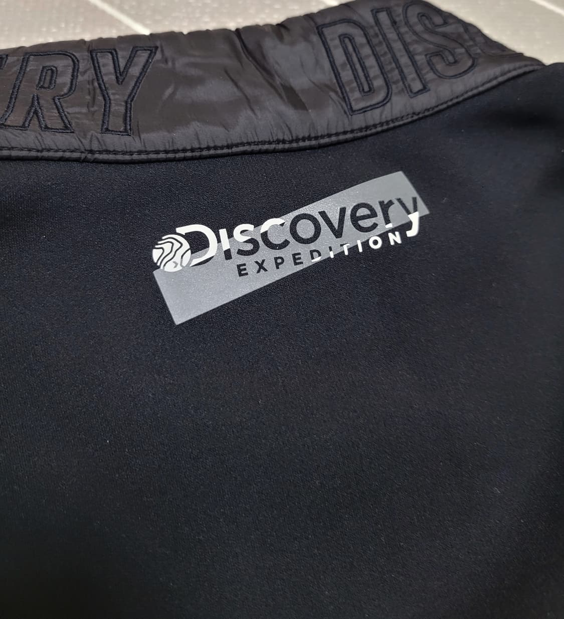 디스커버리 익스페디션 사이드 로고 반집업 티셔츠 95 상품이미지6