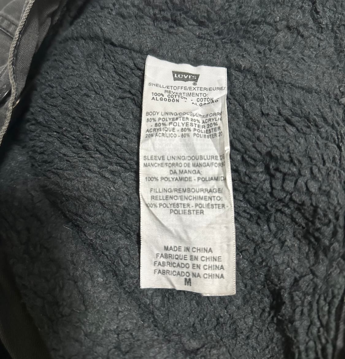 Levi’s 블랙 쉐르파 트러커 자켓 상품이미지4