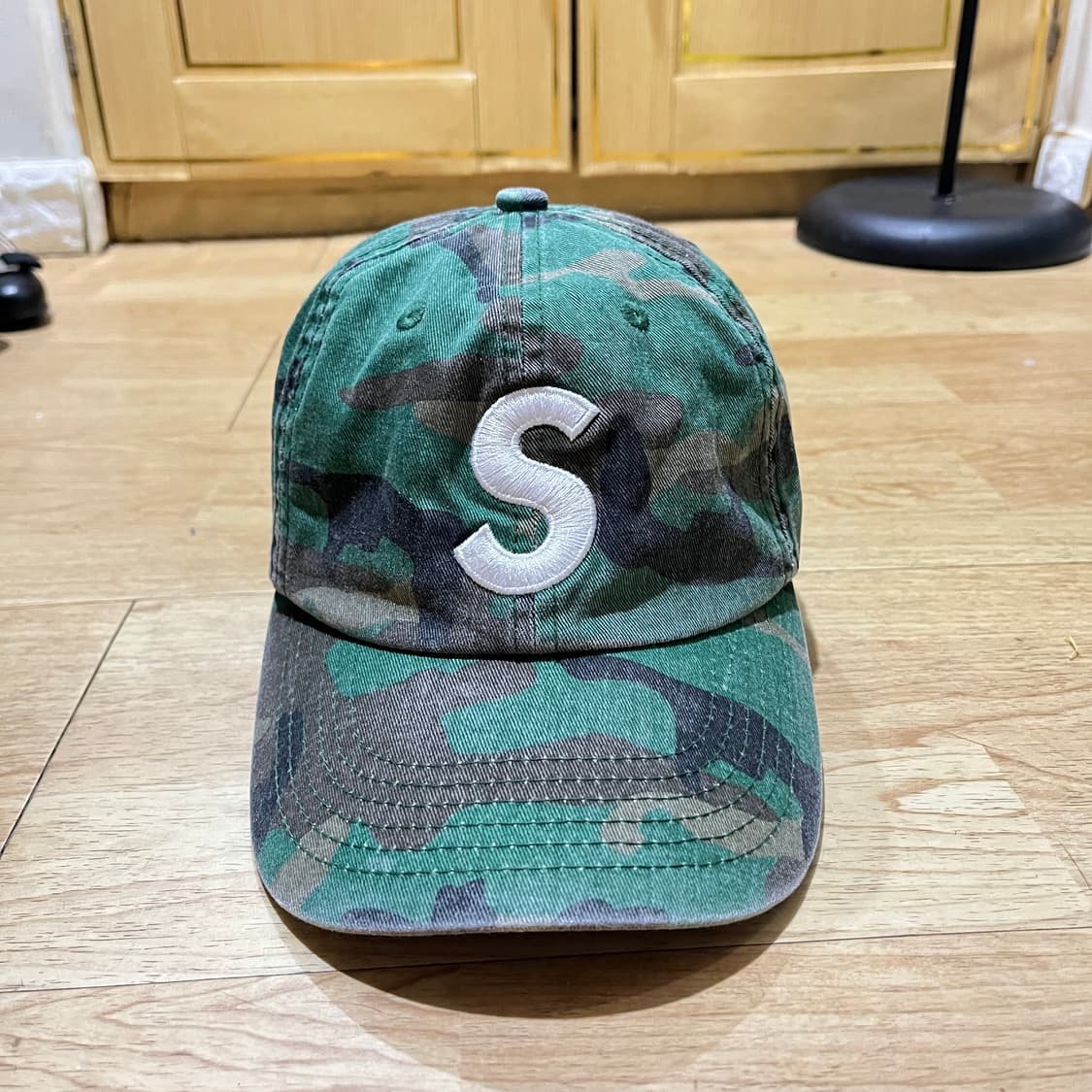 슈프림 피그먼트 S로고 6패널 우드랜드 카모 캡 상품이미지1