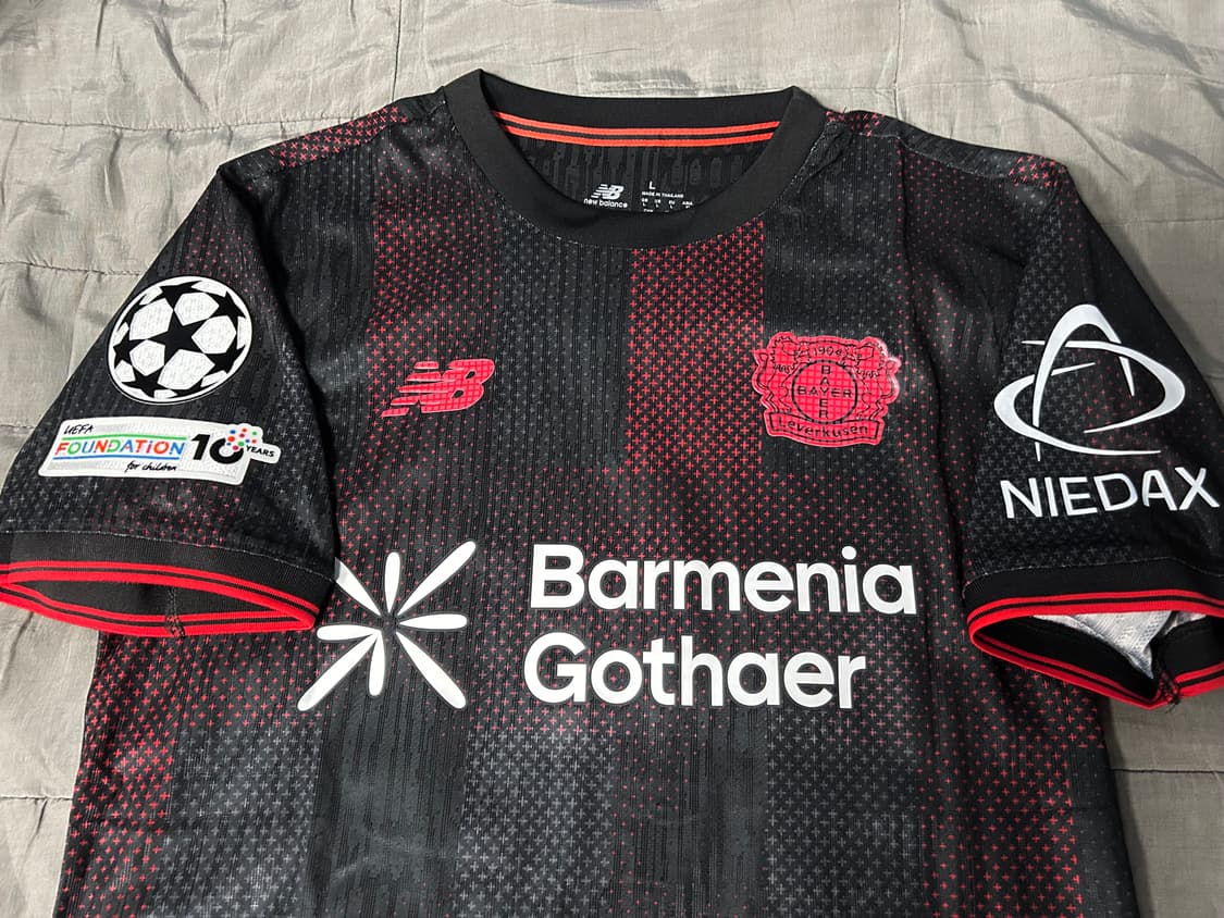 25/26 레버쿠젠 홈 어센틱 유니폼  상품이미지3