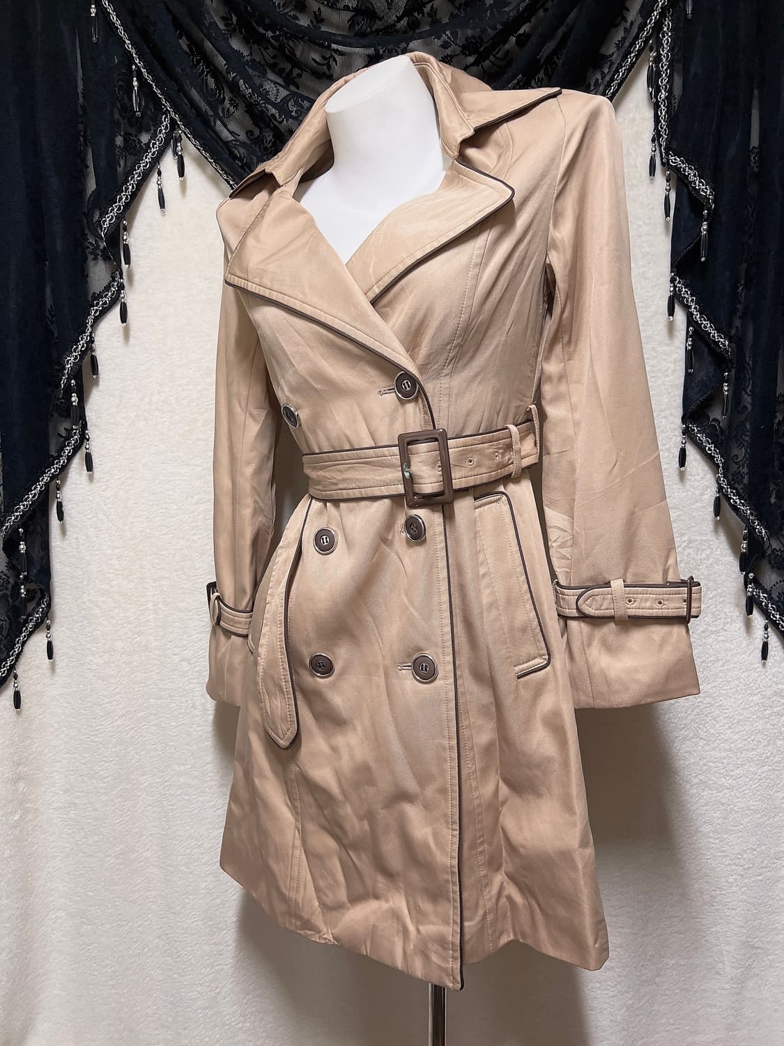 로맨틱갸루 로걀 라떼 오네 브라운 트렌치코트 자켓 핀터 헤이세이 리즈리사 상품이미지4