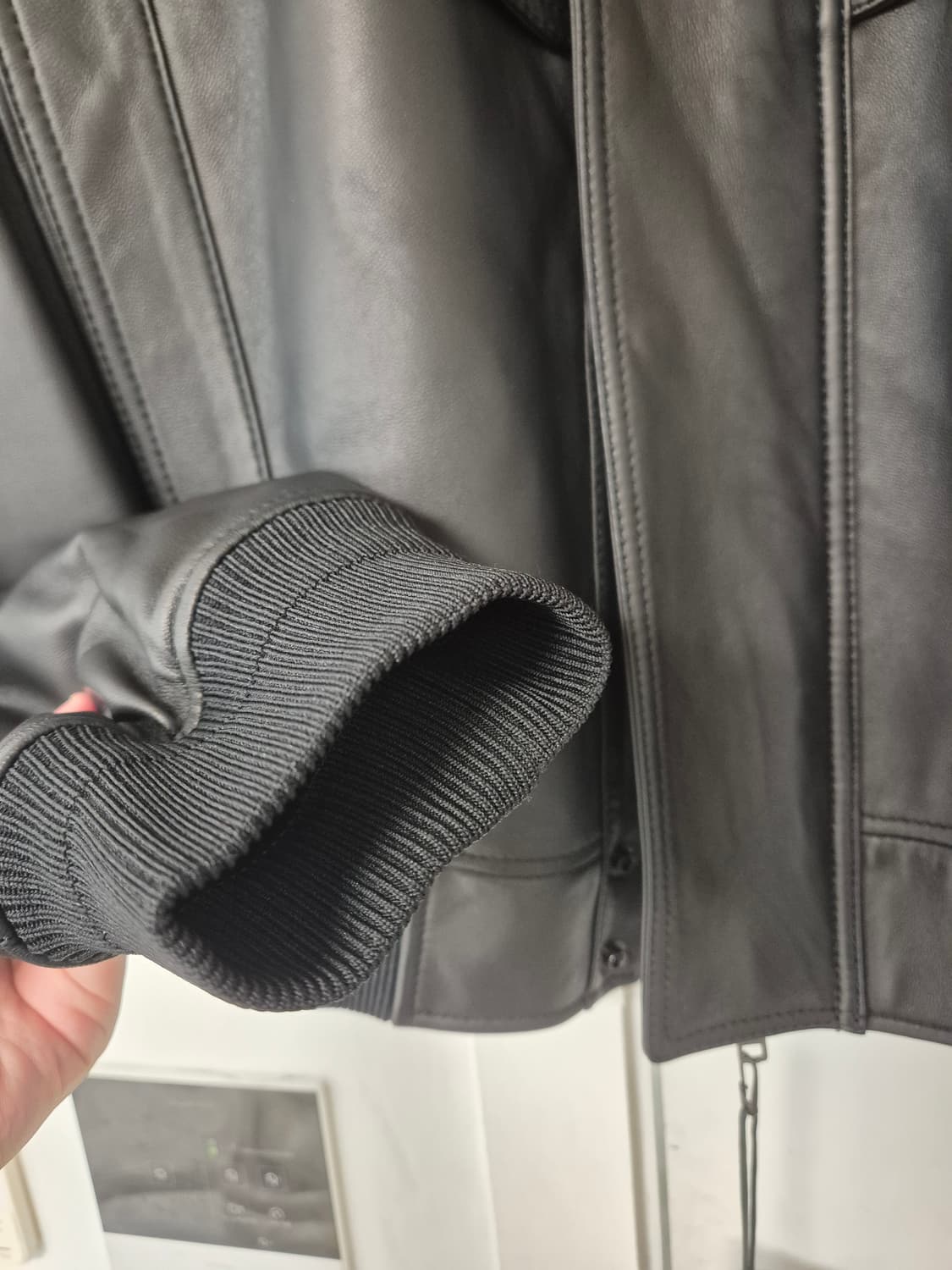 준지 24fw 279 하이넥 레더 블루종 46 상품이미지6