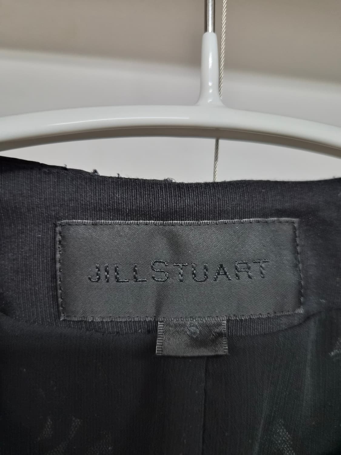 질스튜어트 로맨틱 플라워 텍스처 집업 자켓. 오즈세컨 도트샤 스커트 상품이미지3