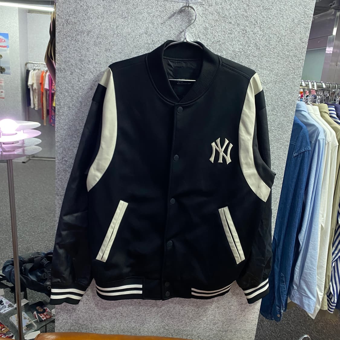 MLB 뉴욕 양키스 레더 배색 바시티 자켓 상품이미지1
