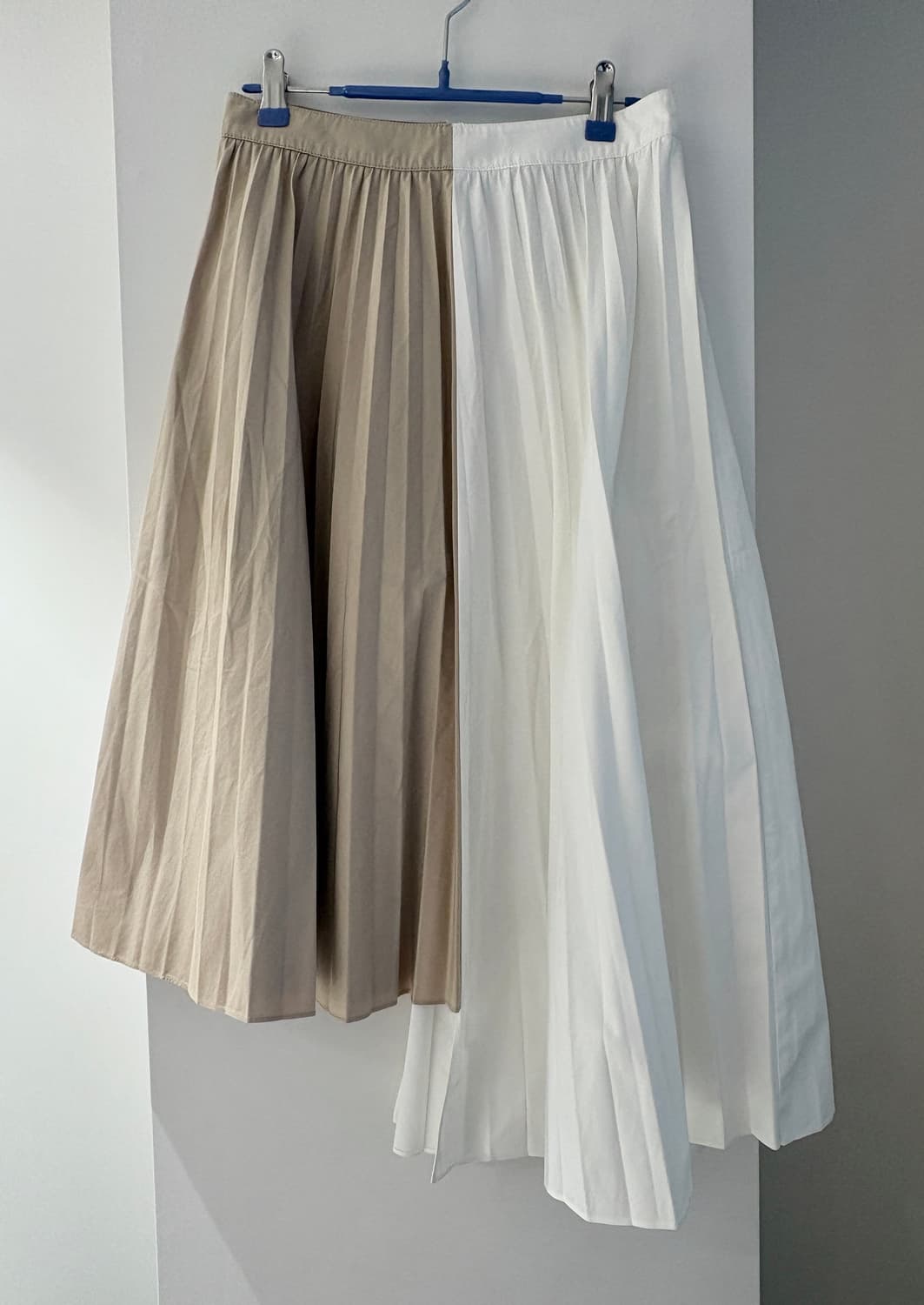 서리얼 벗 나이스 배색 플리츠 스커트 상품이미지8