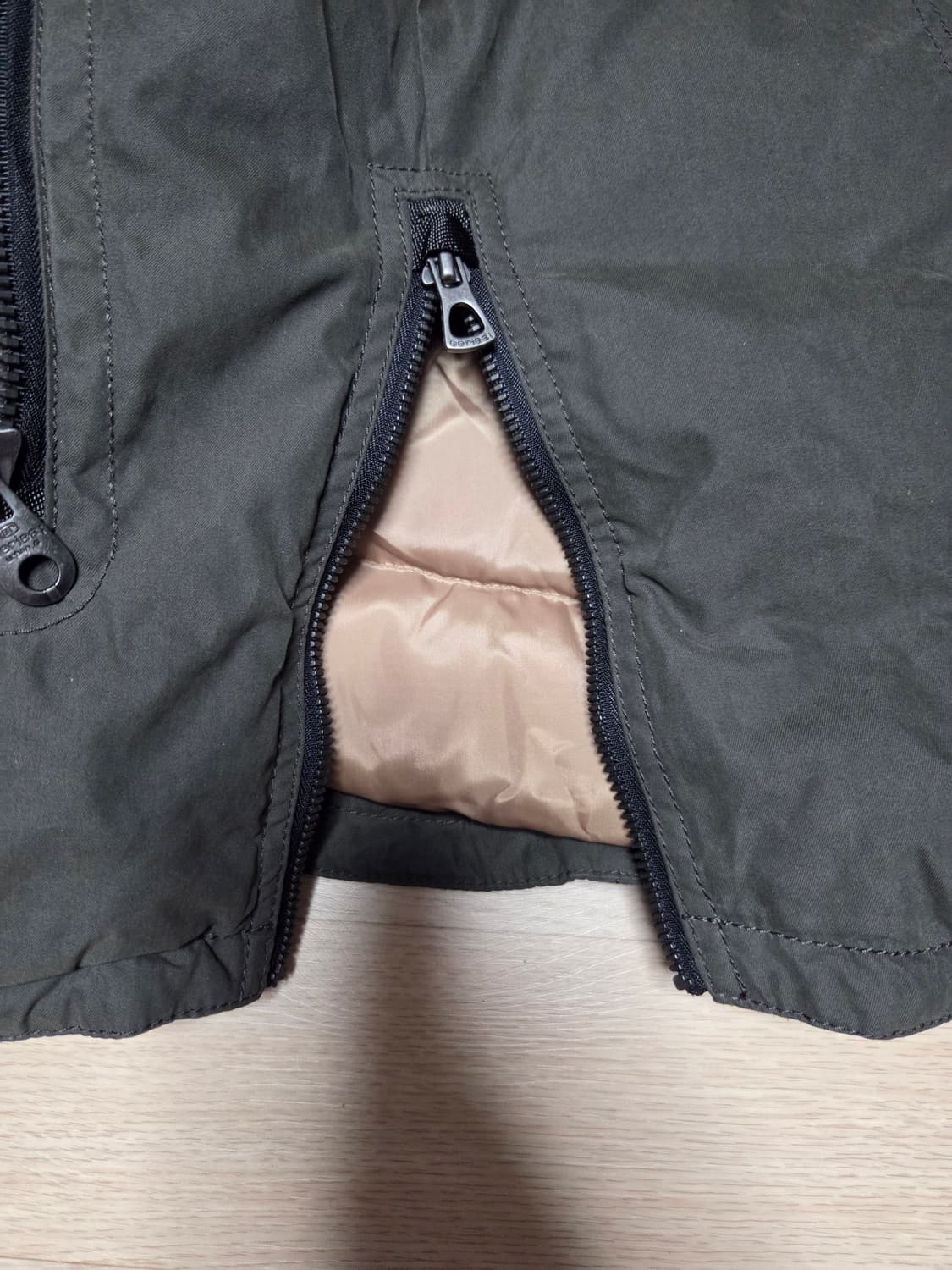 시리즈 퍼 구스다운 자켓 라파 105
 천연양모 퍼 상품이미지4