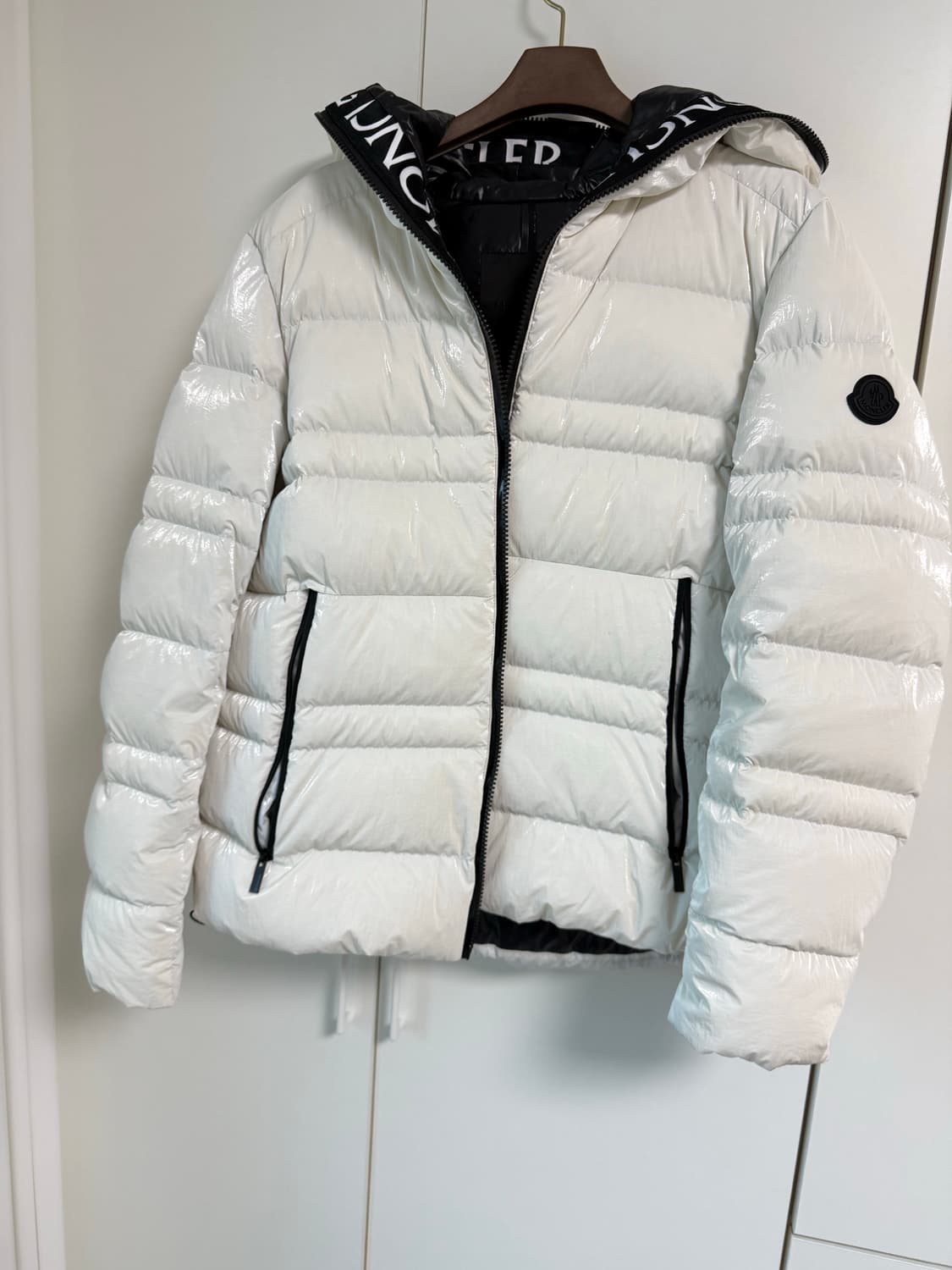 몽클레어 타론 다운 패딩 상품이미지5