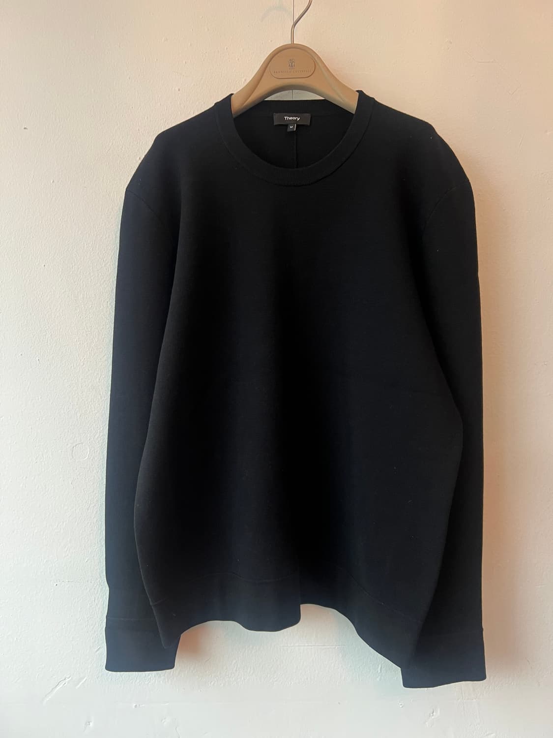 띠어리 남성 블랙 니트티셔츠 라운드니트  상품이미지2