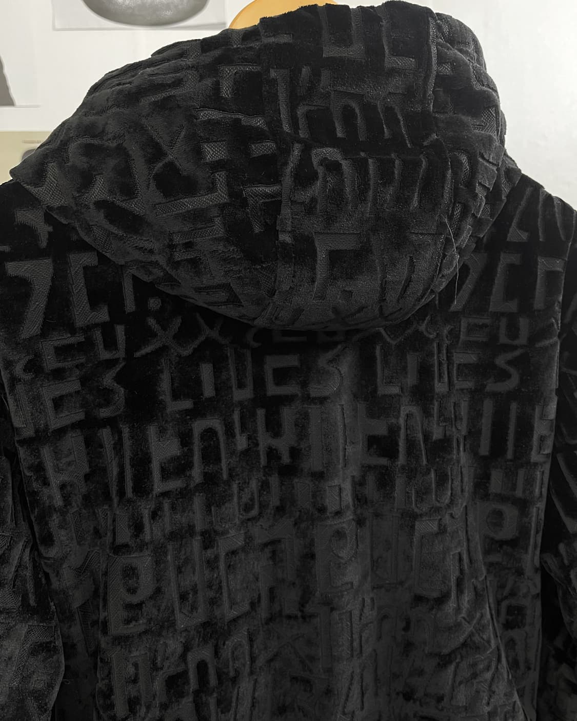 올드 빈티지 레터링 벨벳 후드집업 블랙 상품이미지7