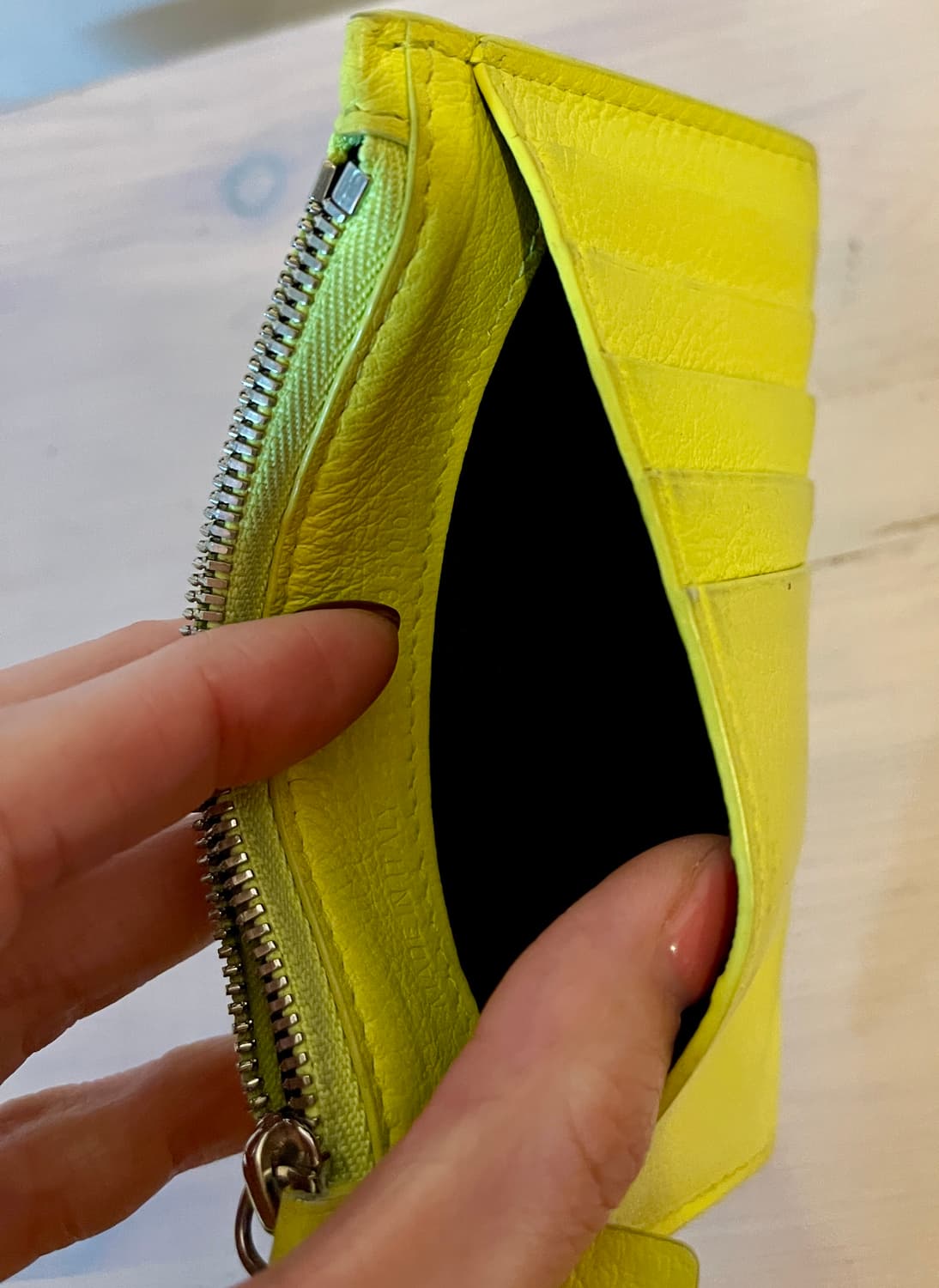 정품 발렌시아가 Everyday 카드지갑/네온옐로 상품이미지2