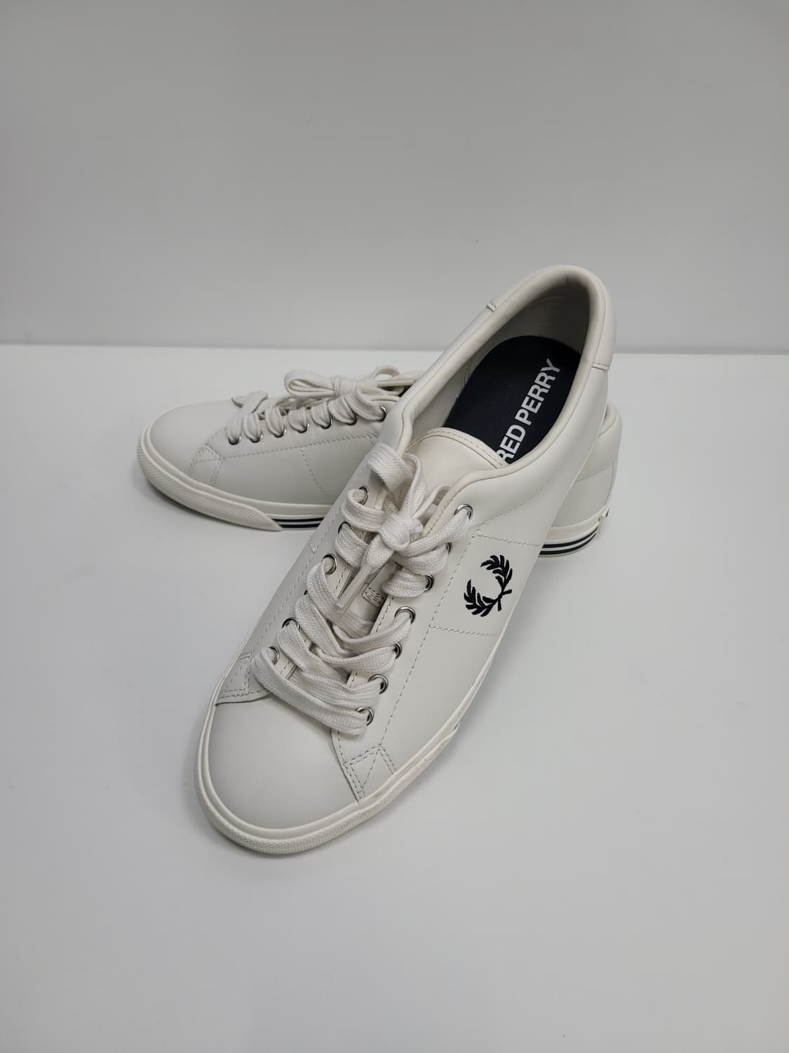 (새상품)FRED PERRY 프레드페리 언더스핀 레더 스니커즈 / UK8 상품이미지1