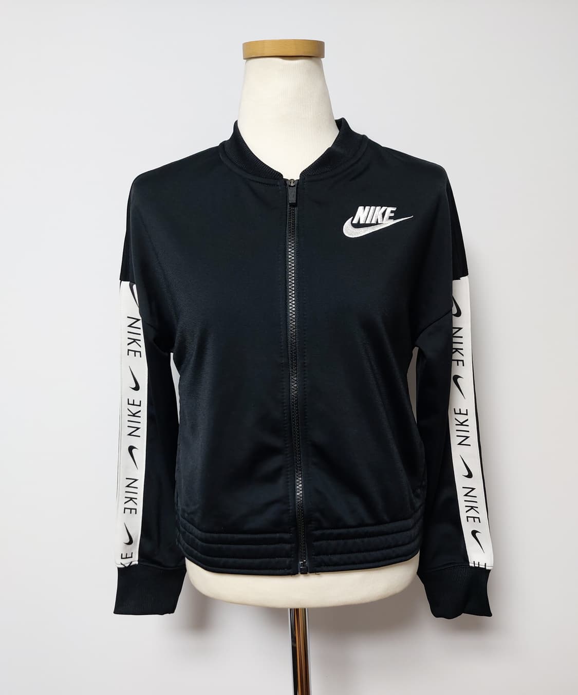 나이키 주니어 트리코트 트랙수트(L)160

 상품이미지1