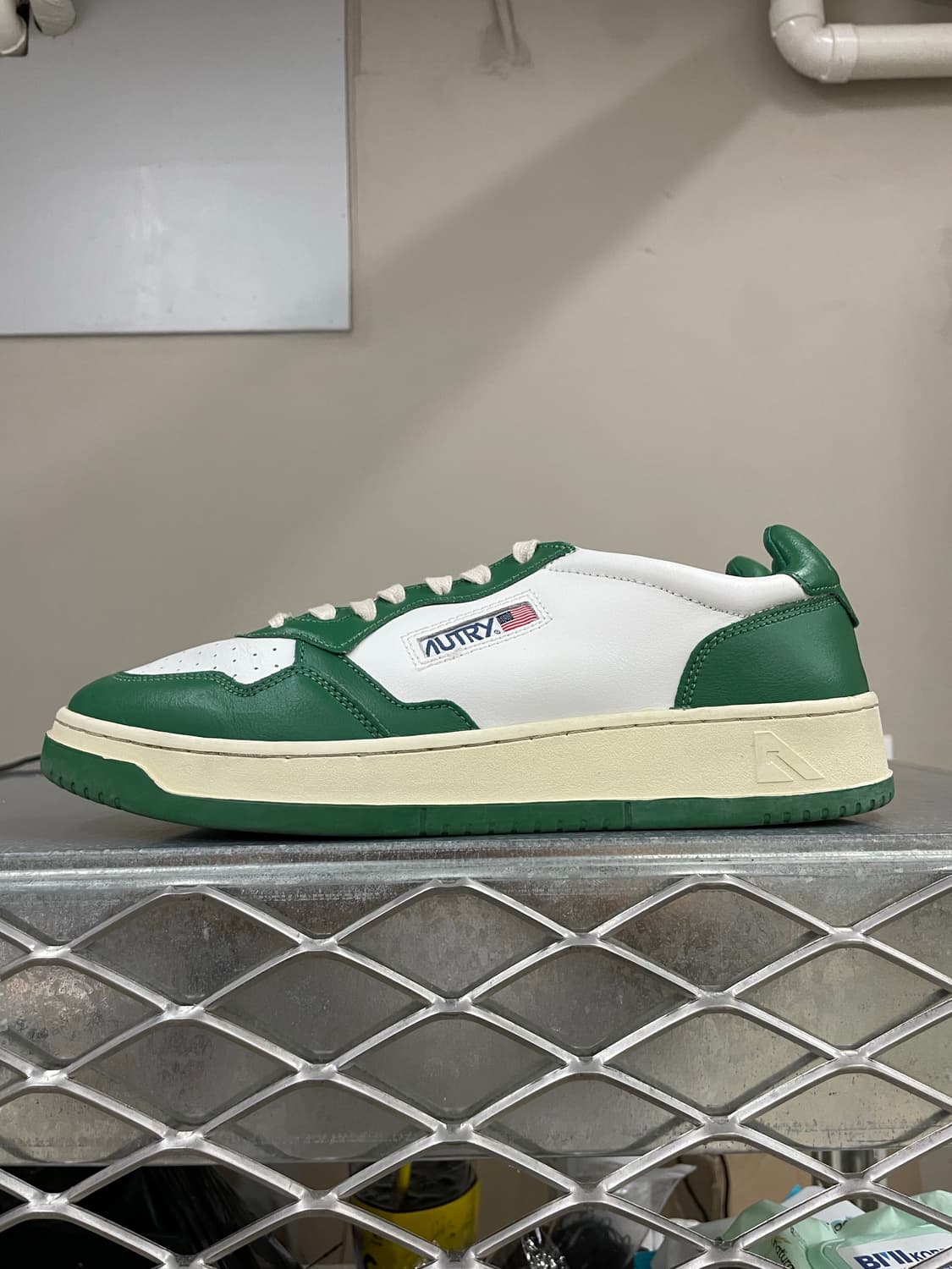 오트리 메달리스트 그린 화이트 44 상품이미지1