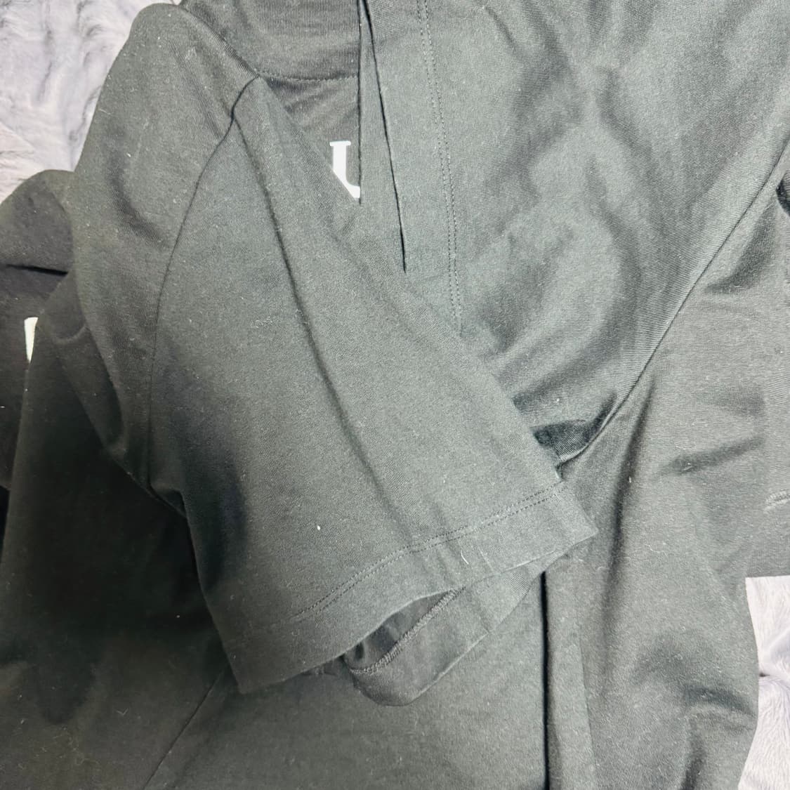 25SS 우영미 백로고 반팔 티셔츠 블랙 50W251TS07708B 상품이미지4