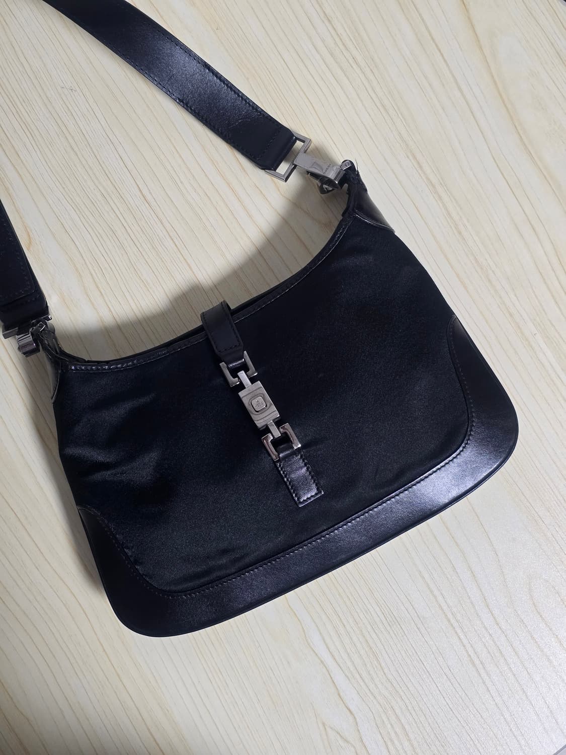 구찌 나일론 빈티지 재키백 블랙  상품이미지1