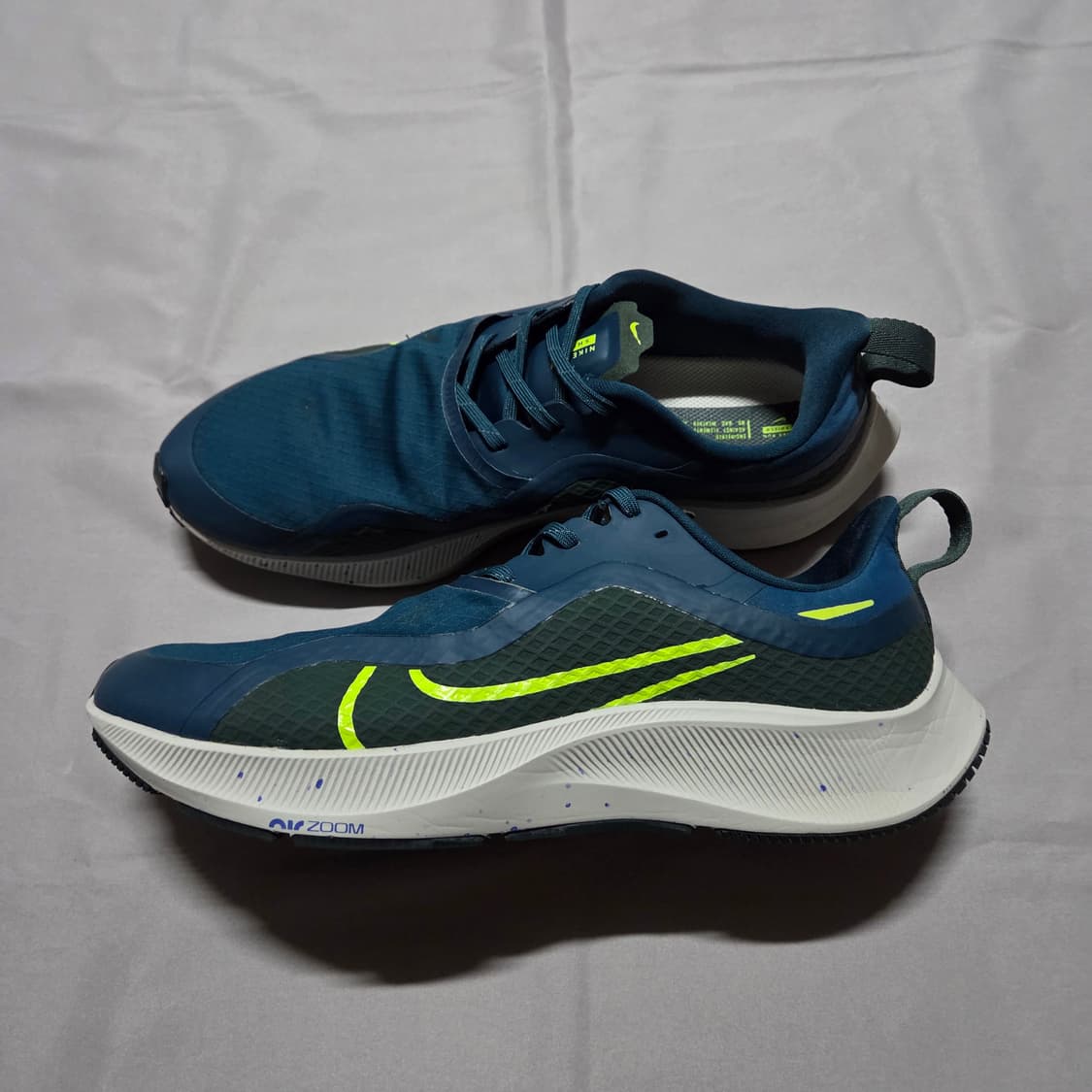 Nike Air Zoom Pegasus 37 Shield 나이키 페가수스 상품이미지2