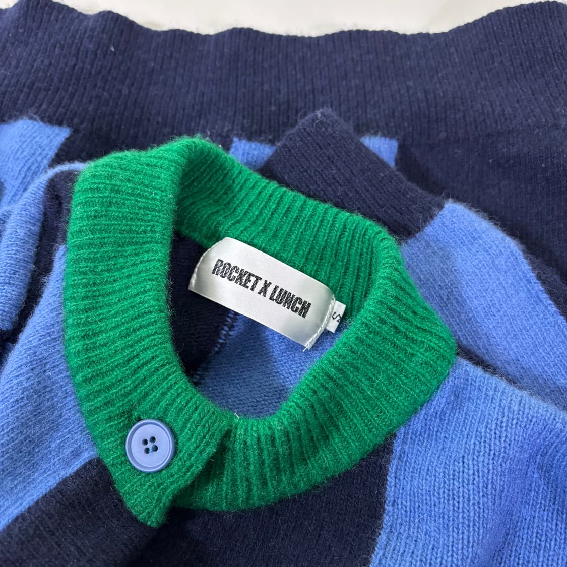 S 로켓런치 멀티컬러 스트라이프 가디건 상품이미지3