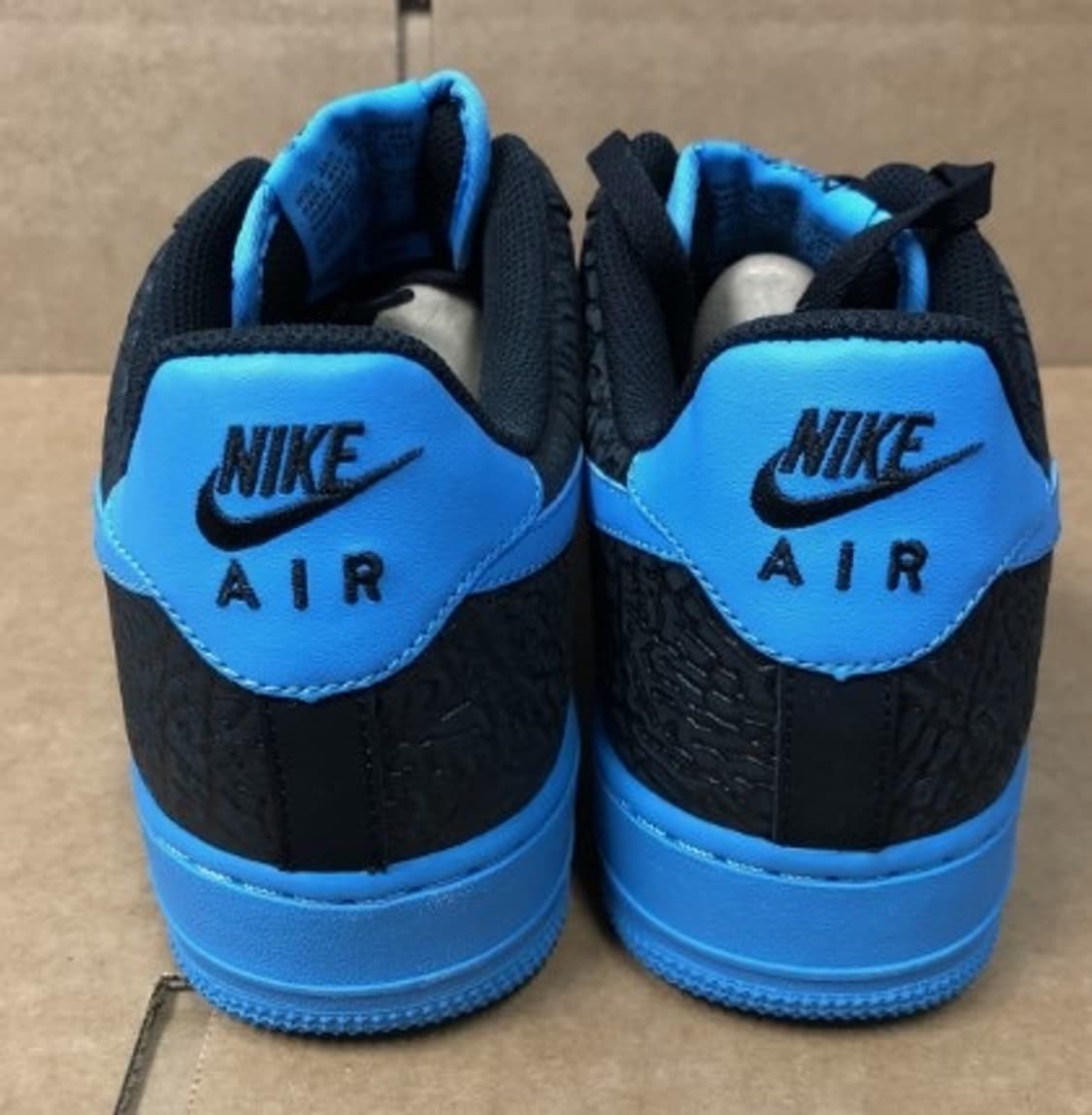 나이키 에어포스1 프리미엄 볼트 상품이미지2