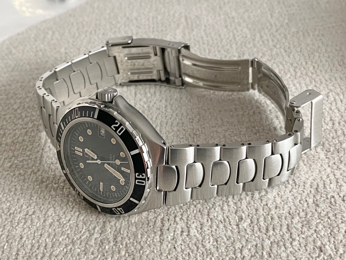 오메가 씨마스터 프로페셔널 200M 쿼츠 스틸 36MM 미듐 상품이미지9