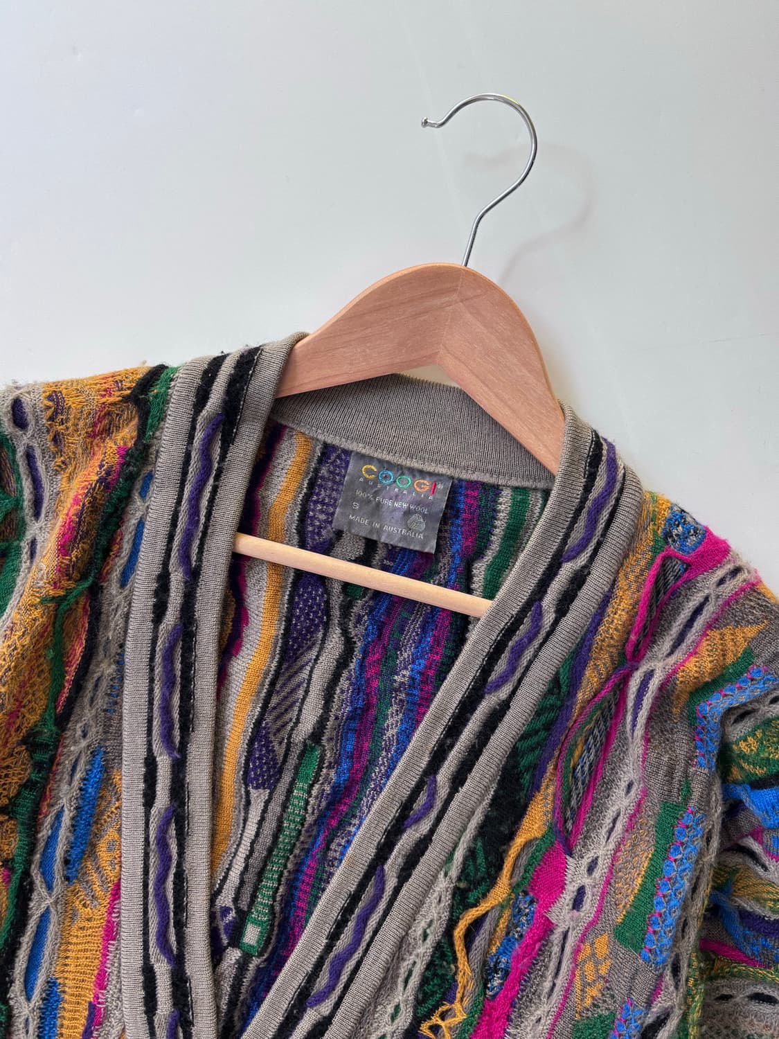 Coogi 쿠지 멀티컬러 케이블 브이넥 니트 가디건 상품이미지3