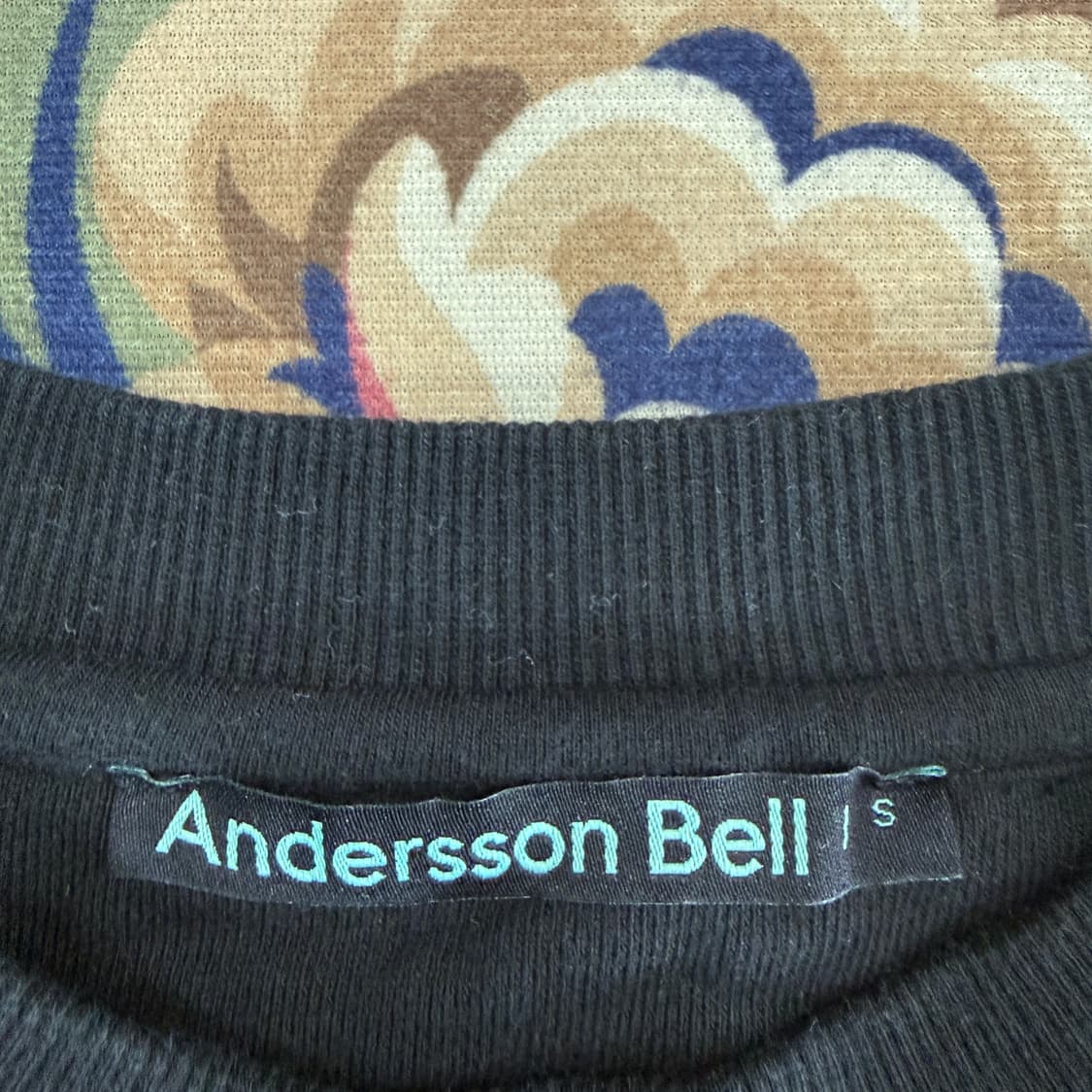 (S)엔더슨벨 Anderson bell 플레르 맨투맨(블랙) 상품이미지2