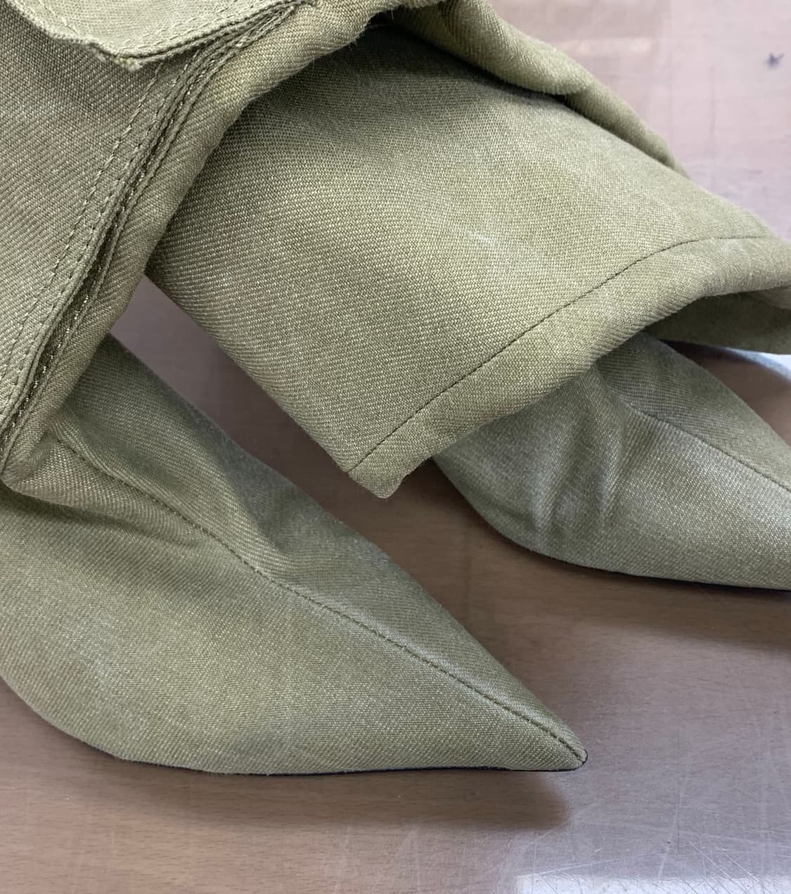 자라 포켓 데님 부츠 카키색 상품이미지3