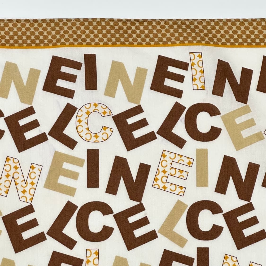 (새상품) celine / 셀린느 쁘띠스카프 손수건 상품이미지4