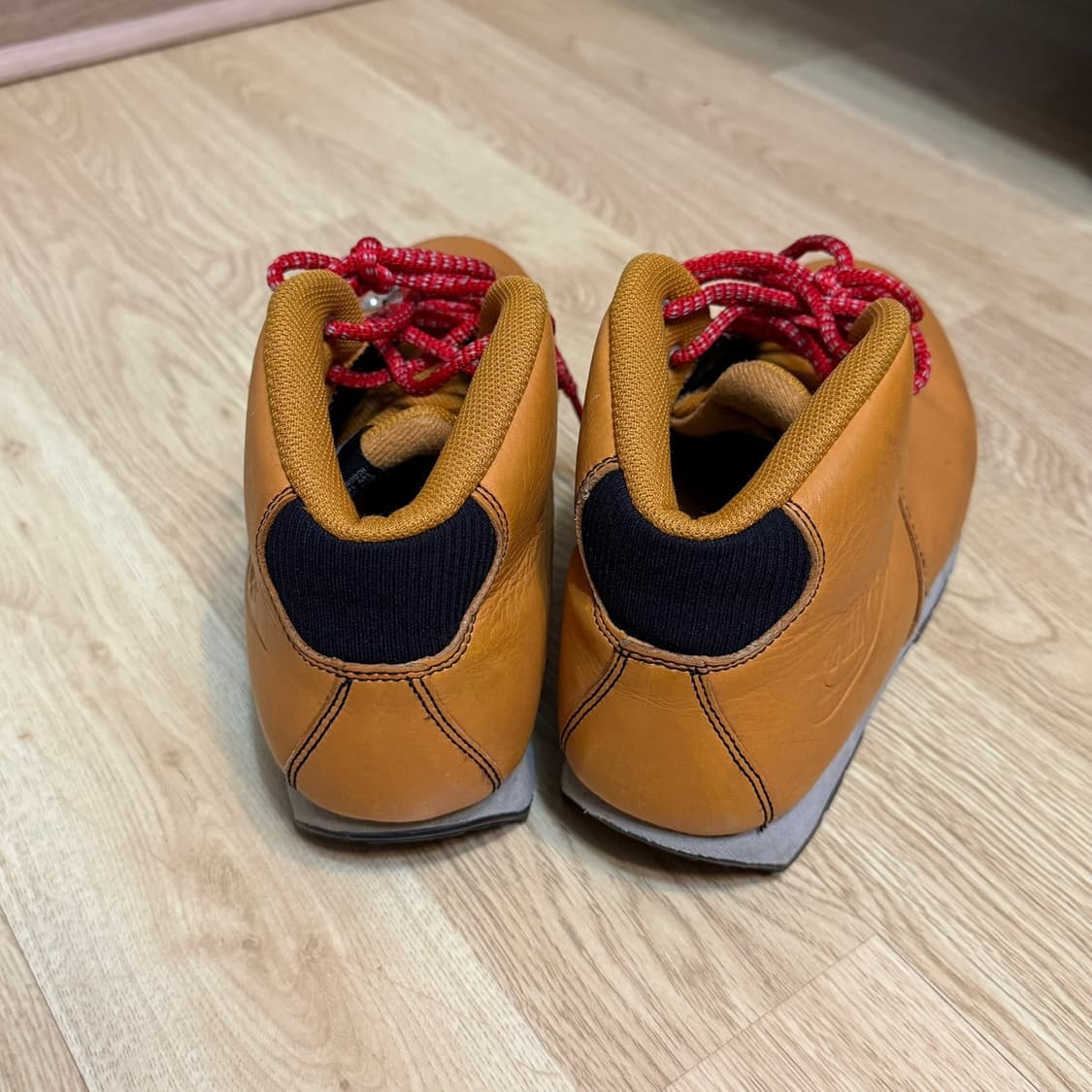 [280] 나이키 에어 마그마 ND 브론즈 상품이미지4