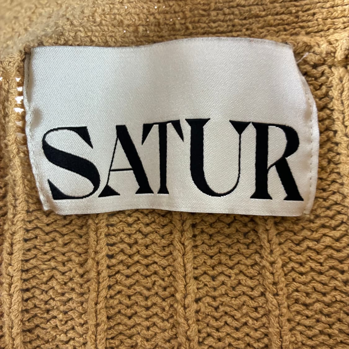 Satur 파로부클 카멜베이지 니트 가디건 상품이미지4