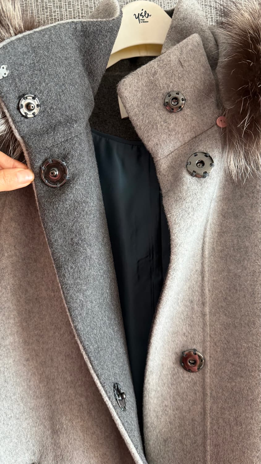 더아이잣 폭스 퍼 여우털 후드 탈부착 그레이 울 블렌드 케이프 코트 망토 상품이미지3