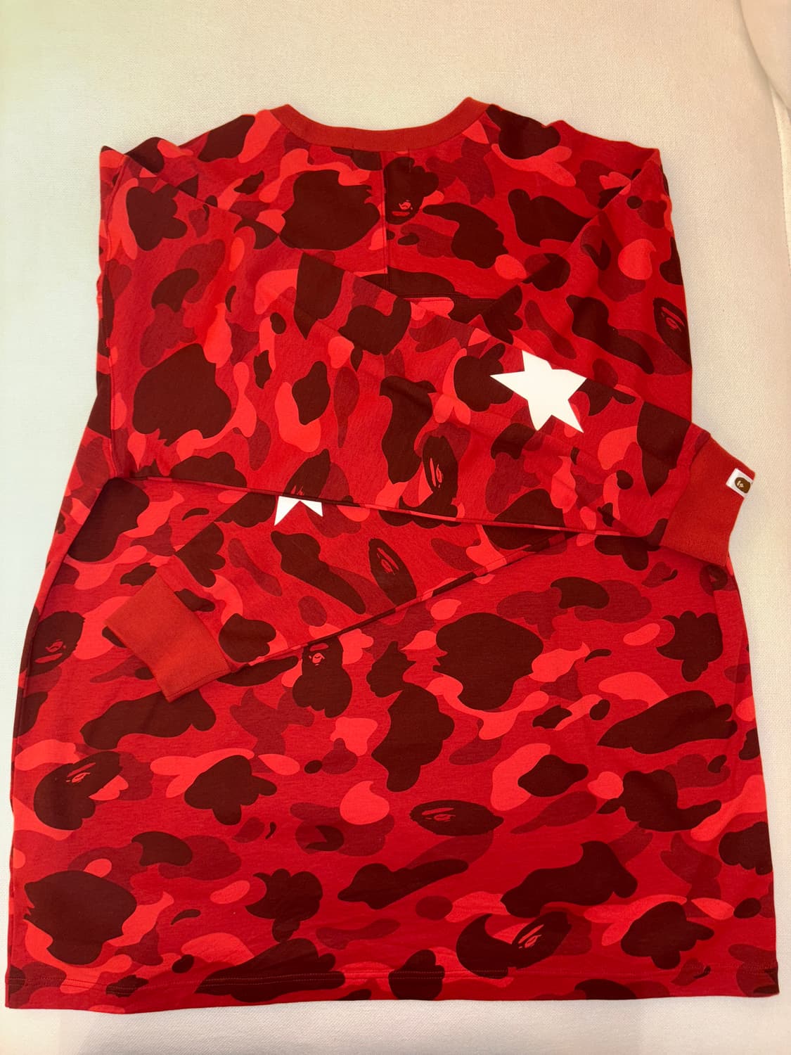 베이프 스타 카모 롱슬리브 레드 (뉴진스 해린 착용) 상품이미지5