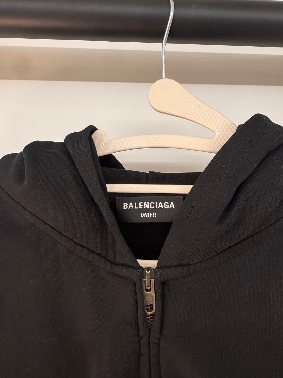 발렌시아가 탭 원아웃 후드 집업 블랙 L사이즈 상품이미지3