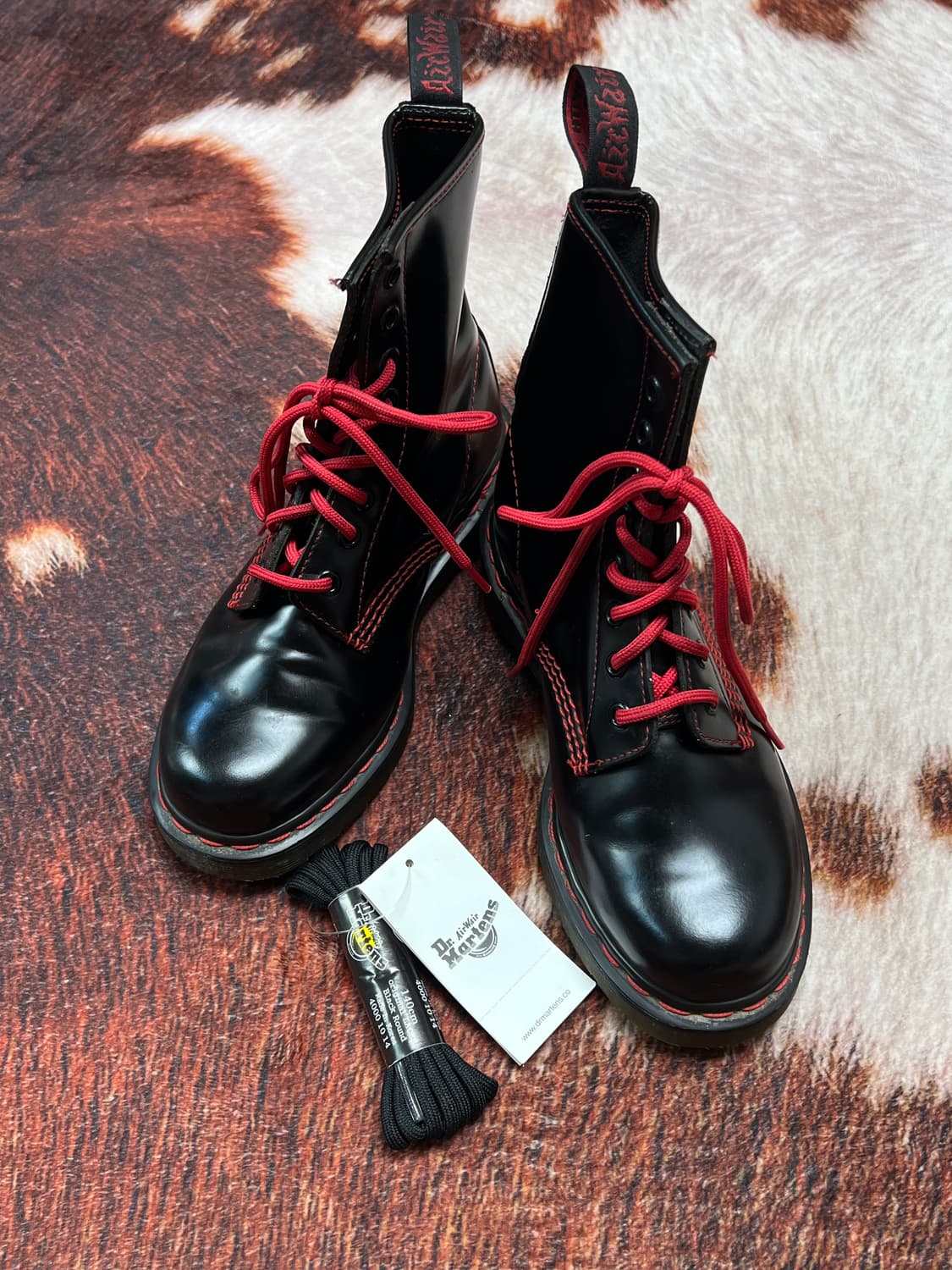 [235] 닥터마틴 1460 8홀 레드 스티치 워커  상품이미지1