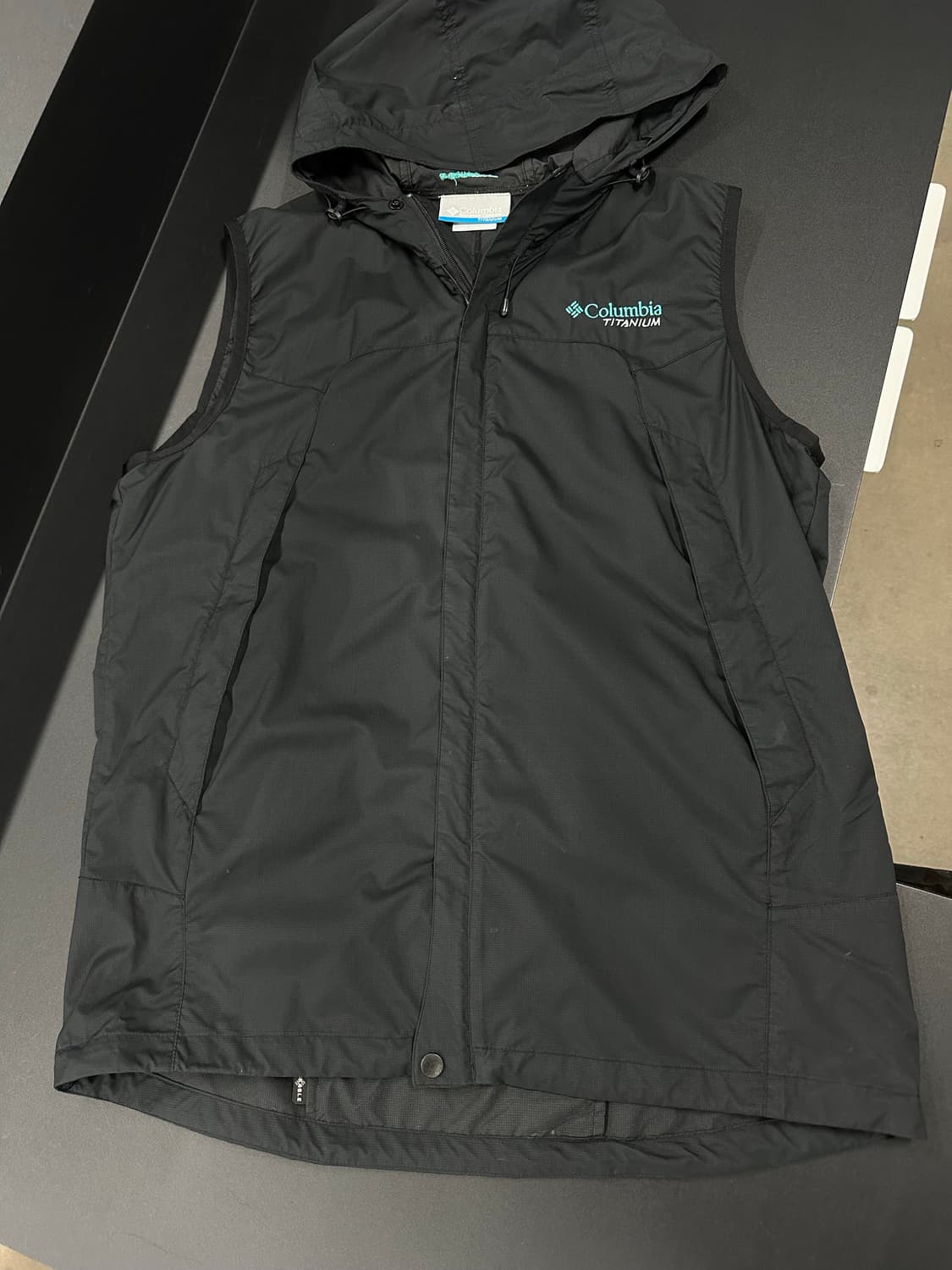 콜롬비아 티타늄 고프코어 바람막이 베스트 집업 상품이미지4